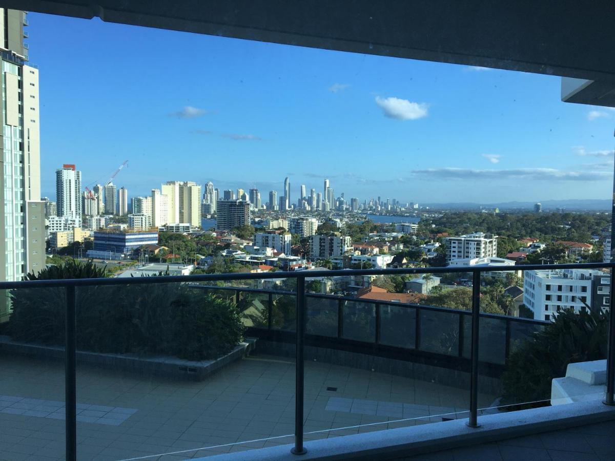Three-Bedroom Apartment With Amazing View Near Surfers Paradise Χρυσή Ακτή Εξωτερικό φωτογραφία