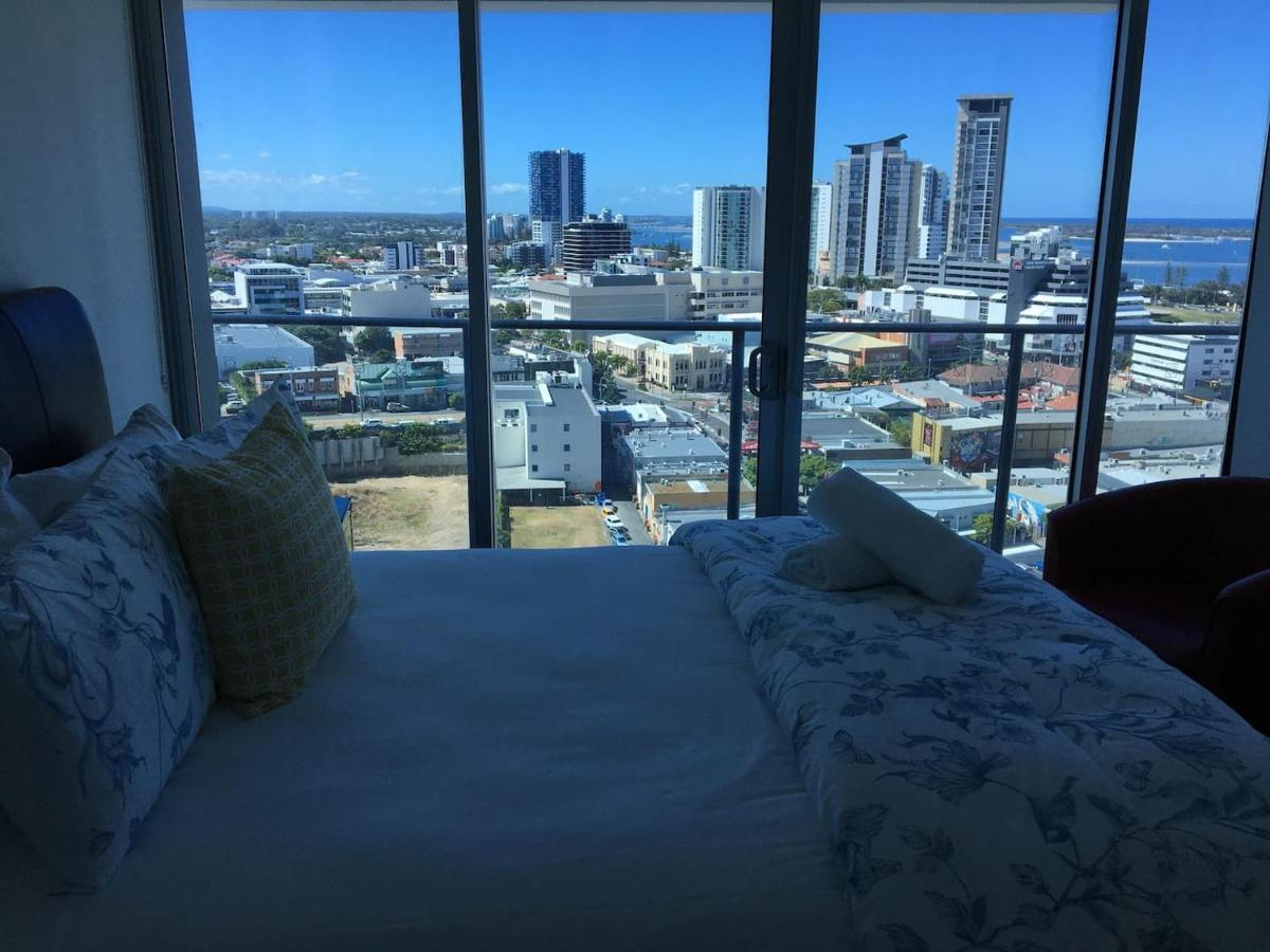 Three-Bedroom Apartment With Amazing View Near Surfers Paradise Χρυσή Ακτή Εξωτερικό φωτογραφία