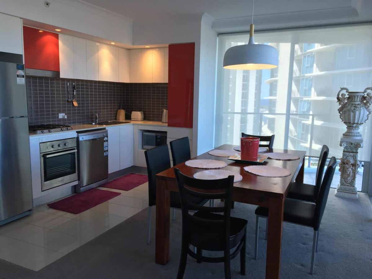 Three-Bedroom Apartment With Amazing View Near Surfers Paradise Χρυσή Ακτή Εξωτερικό φωτογραφία